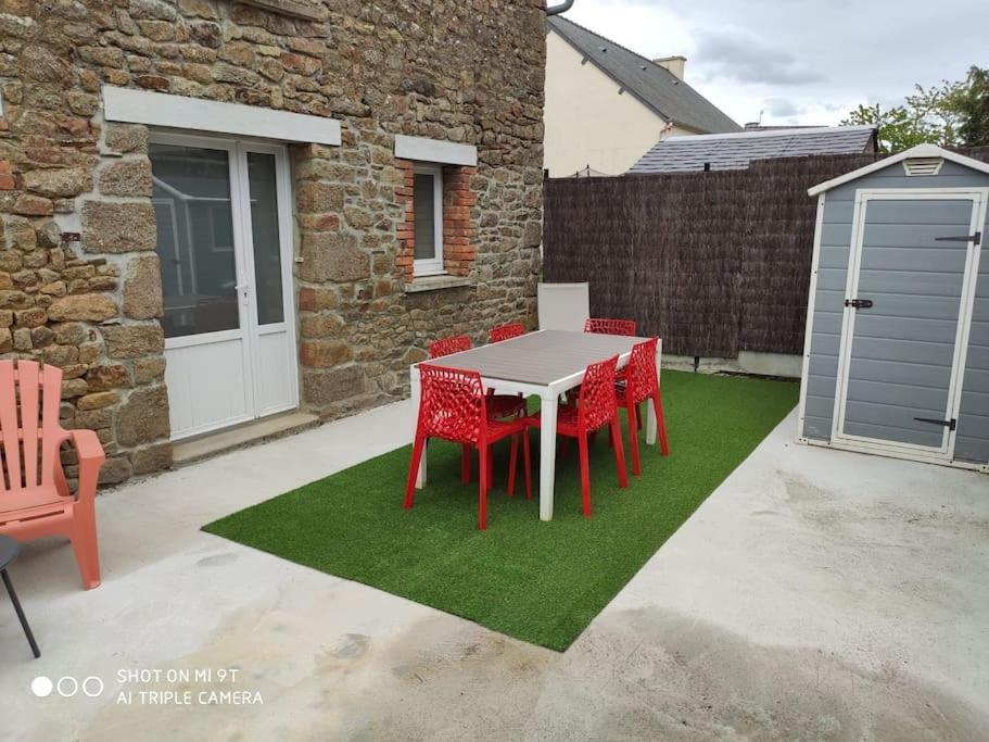Gite Au Coeur De La Baie Du Mont-Saint-Michel Apartment Baguer-Pican Exterior foto